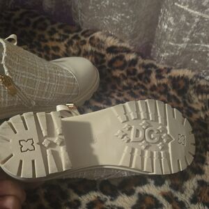 DG Beige Textured Ankle Boots